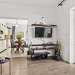 Apartamento Es With Pool Fažana