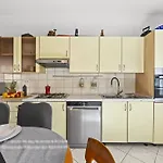 Es With Pool Apartamento *
