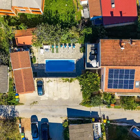 Es With Pool Appartement *