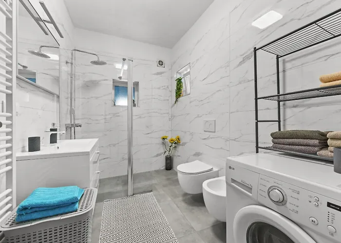 Appartement Es With Pool Valbandon